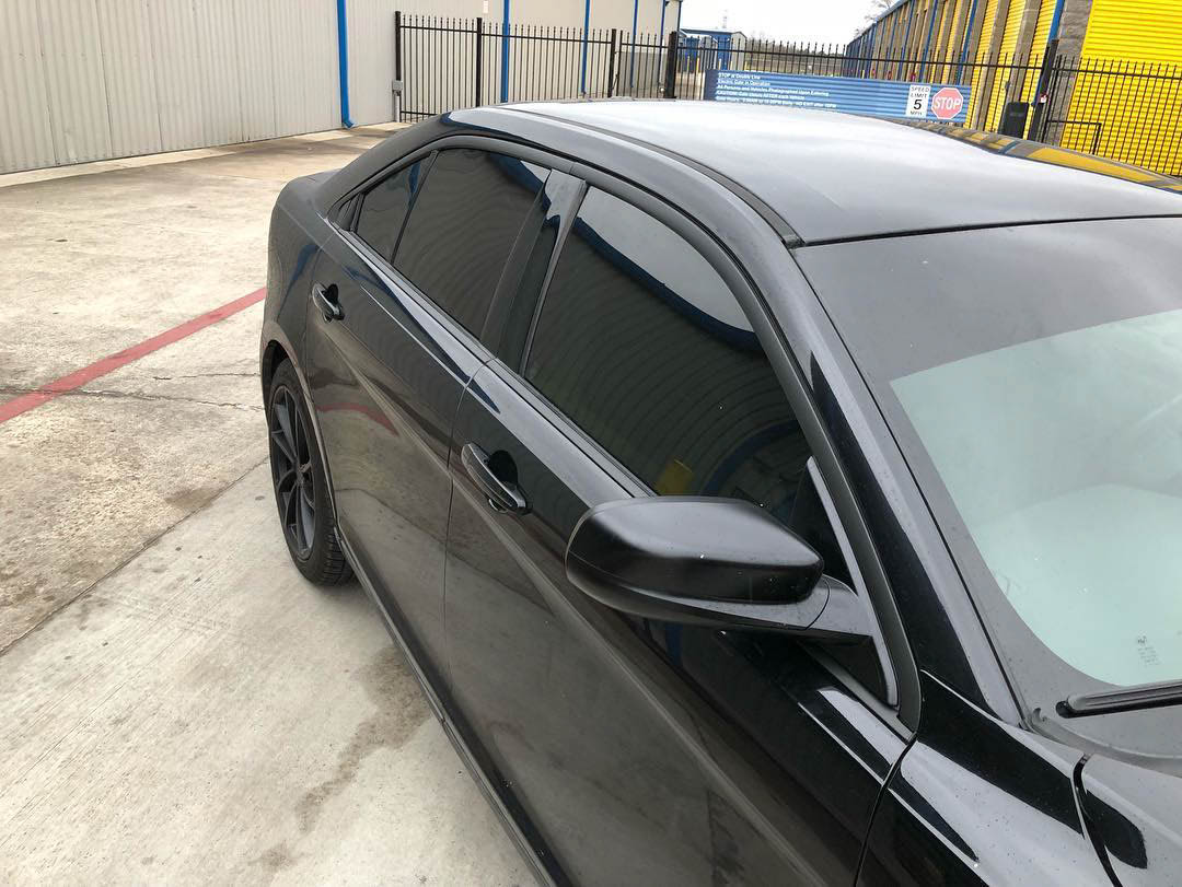 CustomsHtx's tweet image. We offer a variety of film shades and materials that maximize heat resistance and ultraviolet light blocking. #WindowTinting bit.ly/2JLor3F