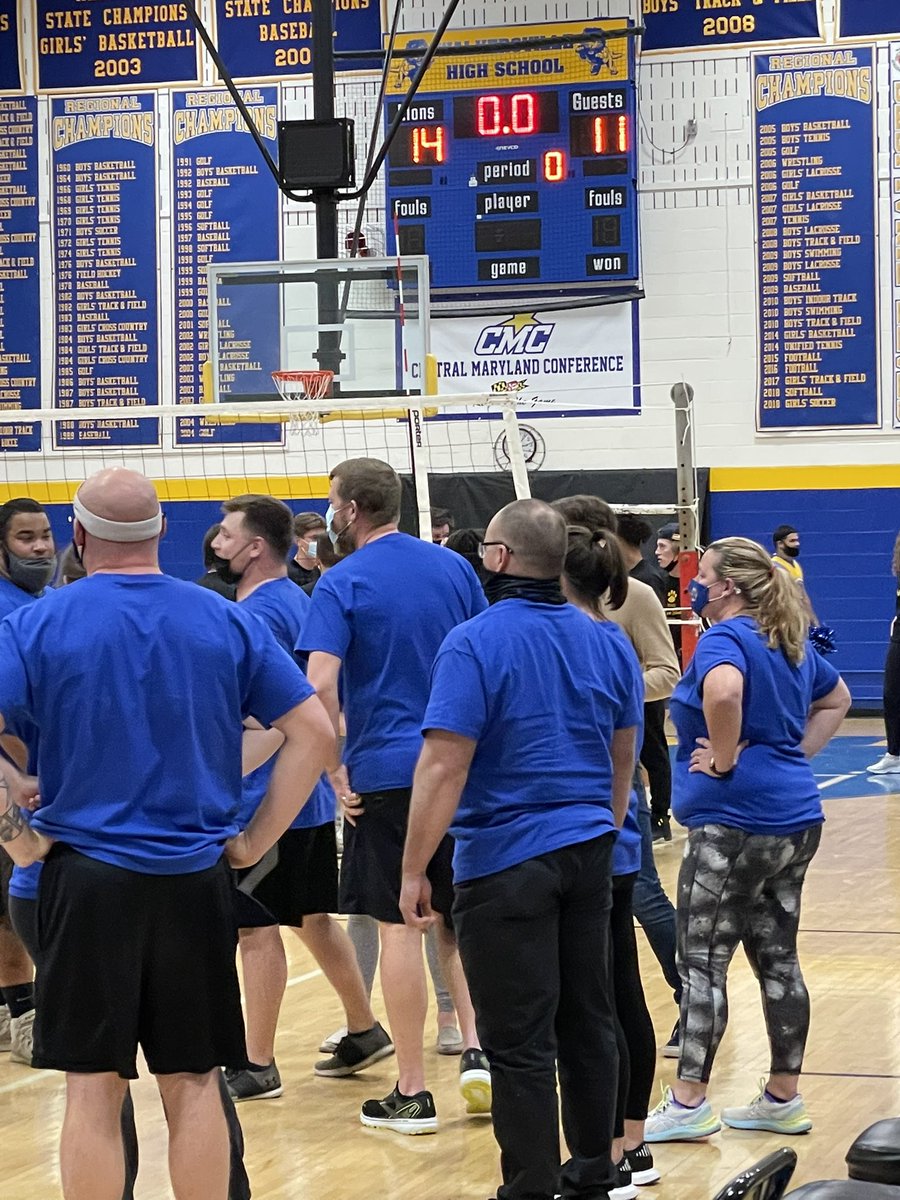 MrsIvey_MHS's tweet photo. Students call a timeout! Can they stop the staff? https://t.co/4pexLCcuh6