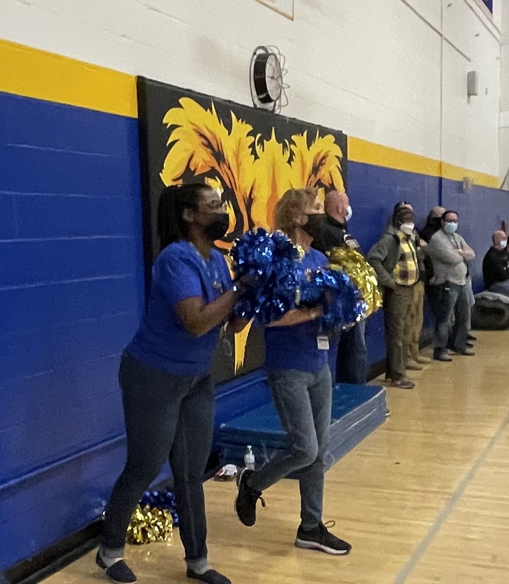 MrsIvey_MHS's tweet photo. The staff cheerleaders! https://t.co/ygONClYL02