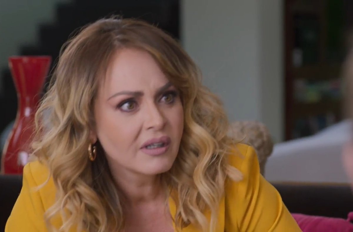 mygirlspanic's tweet photo. @gabyspanic #SiNosDejan
#FedoraMontelongo #GabySpanic #Capitulo02 https://t.co/67gaB5my6l