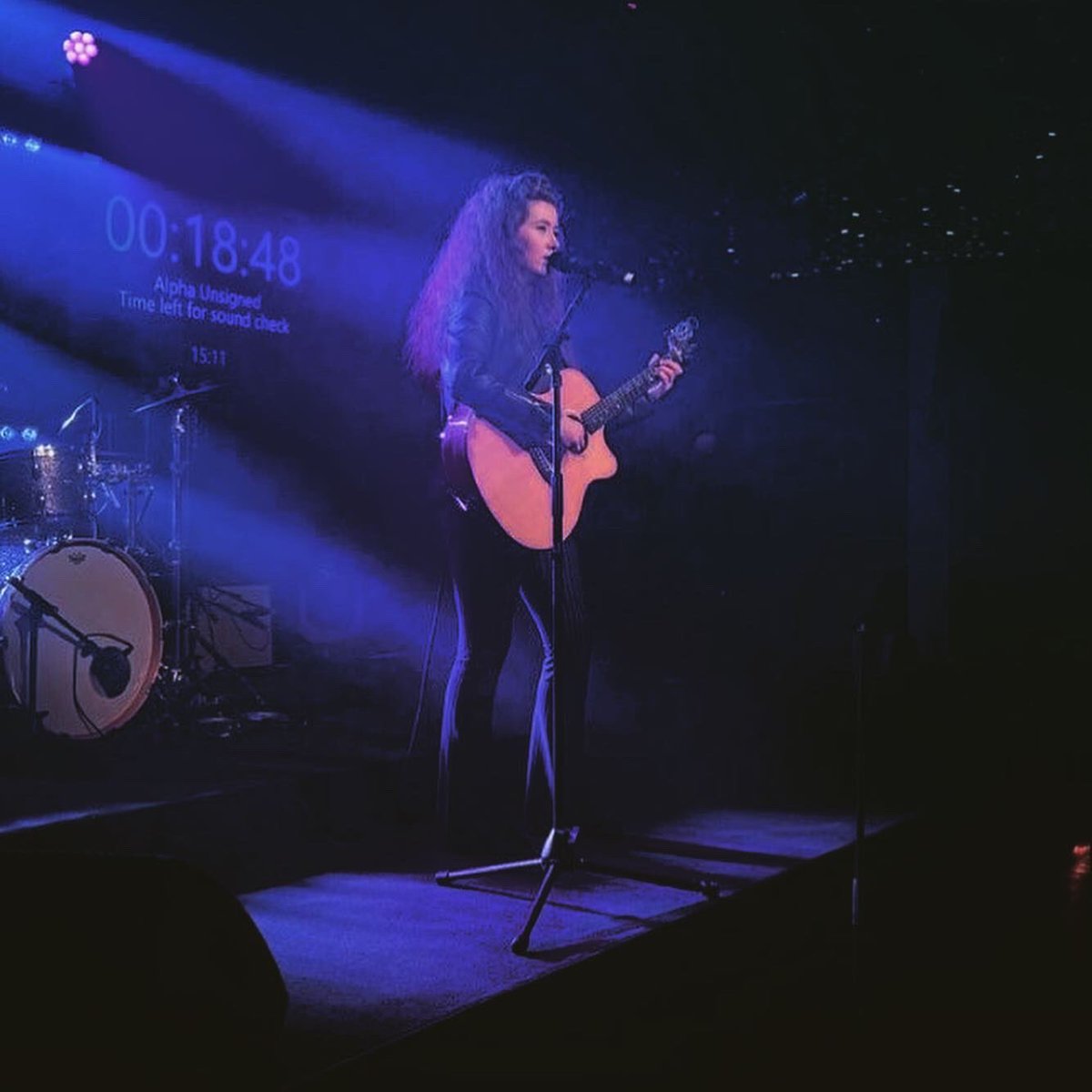 LeoniJKennedy's tweet photo. Ready to slay the competition with @alphaunsigned !!!🔥
Keep your fingers and toes crossed for me tonight! See you all on the other side…🖤
#alphaunsigned #london #musician #songwriter #artist #upandcoming #london https://t.co/fi937Ku2a2