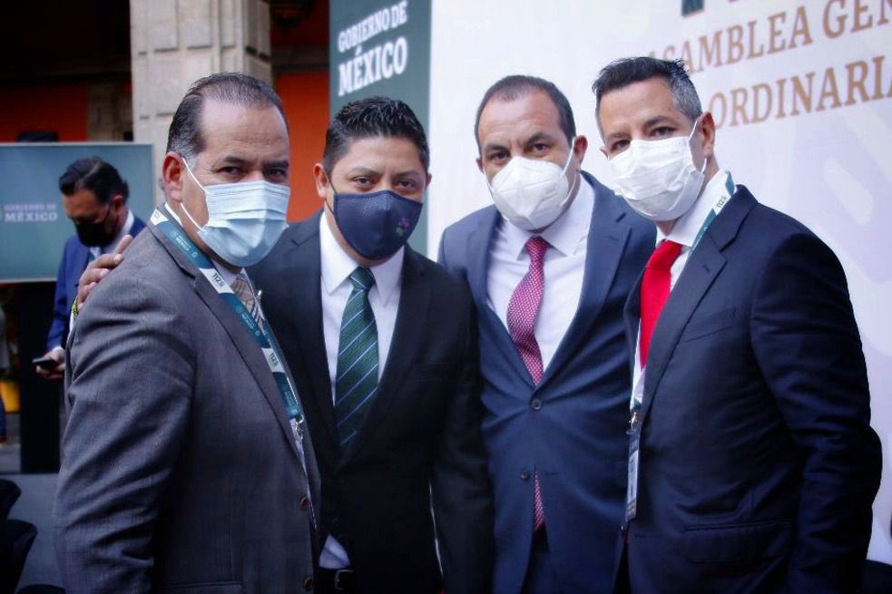 alejandromurat's tweet photo. Participamos en la 112 Asamblea General Ordinaria de @Tu_IMSS, junto al Pdte. @lopezobrador_ y el Dir. @zoerobledo; conocimos las acciones del instituto a favor de la Seguridad Social y de la salud de las familias mexicanas. https://t.co/VMcbJCjdR6