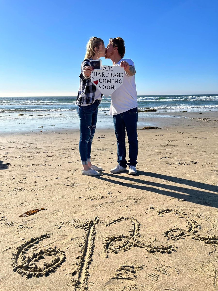 AC_1733's tweet photo. Y'all; 

WE ARE GOING TO BE PARENTS !! 

Baby Chartrand coming soon👨‍👩‍👧❤️💫

To the baby, understand you are already SO, SO LOVED! We cannot wait to meet you come June !!🦶🏻❤️ https://t.co/0U8UgjC3X7