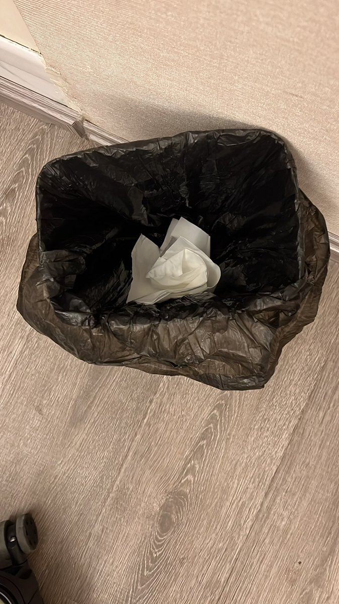 免贵姓爹 tweet media