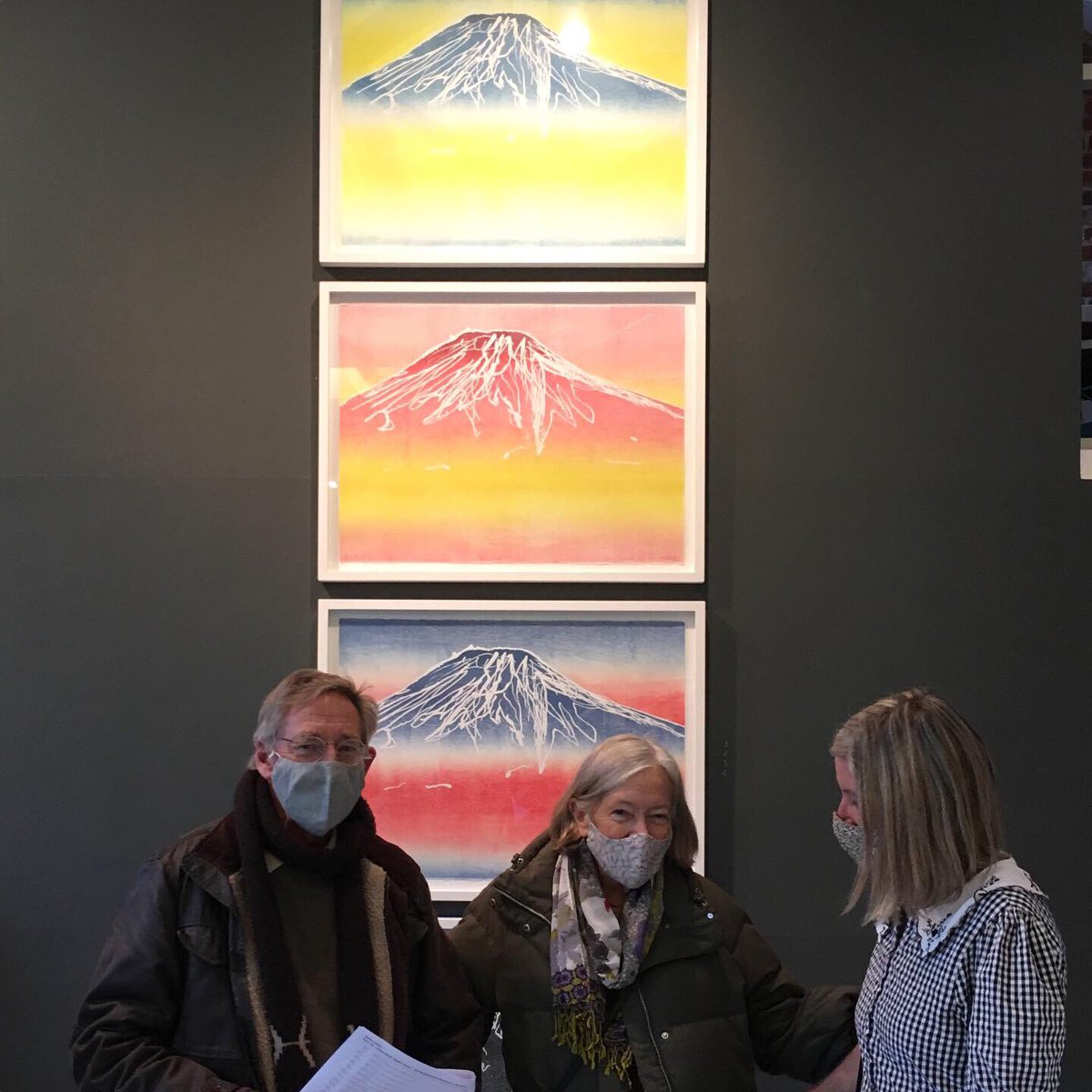 “The Mountains are Calling” is open @RableyGallery 💫🏔thank you to Meryl & team for all the hard work, so proud to show my folks & good friends the exhibition & chat to visitors, thank you for the support. Show runs until 18/12🙏