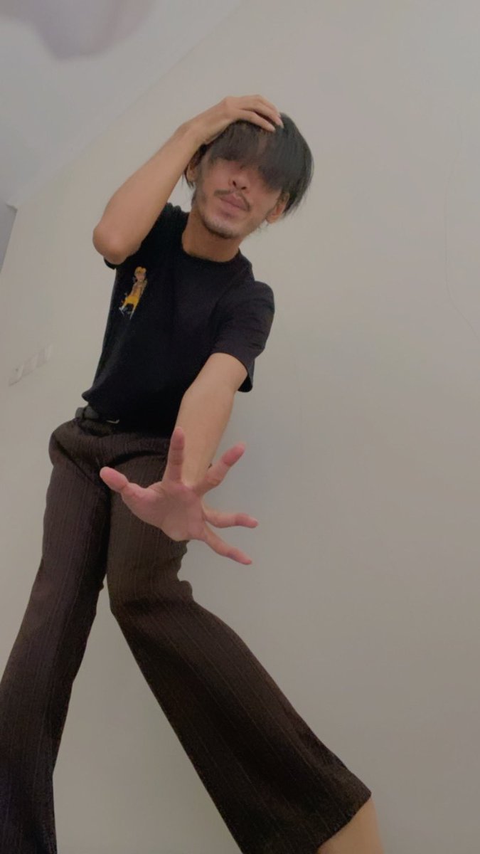 fucking neila?!?? (@vampiiiremoney) | Twitter