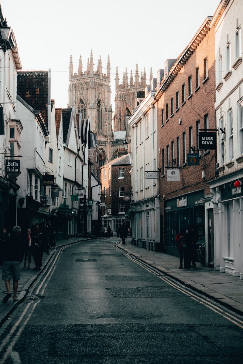 EnglandForLess's tweet image. We love to #travel. Anywhere. We find a deal to somewhere new and head out and explore. We stick a pin in a map, pack a picnic and off we go. England is full of surprises, you just have to know where to look, and how to pay less. Welcome to Enjoy England for less.