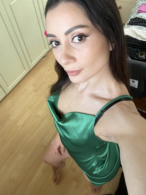 What a beautiful day of shooting for  @LeighWTS with @molly_milf https://t.co/D7DkMPHpZU<a class="tags" target="_blank" title="On Twitter" href="/?out=eyJ0eXAiOiJKV1QiLCJhbGciOiJIUzUxMiJ9.eyJpYXQiOjE3MjE2NTc2OTQsImlzcyI6InR3cG9ybnN0YXJzLmNvbSIsIm5iZiI6MTcyMTY1NzY5NCwiZXhwIjoxNzUzMTkzNjk0LCJyZWRpcmVjdF91cmwiOiJodHRwczovL3R3aXR0ZXIuY29tL0xlaWdoV1RTIn0.gjudRN-CJatzAsMhel22Ur1lwDUQfug_pNoeEIrg4yOpQs2G1BnXuHQ2WTJnPvgq2AQNVgbAYJV5ioVYY2pEQA">@LeighWTS</a><a href="/tag/mvsales"class="tags"><span>#mvsales</span></a>