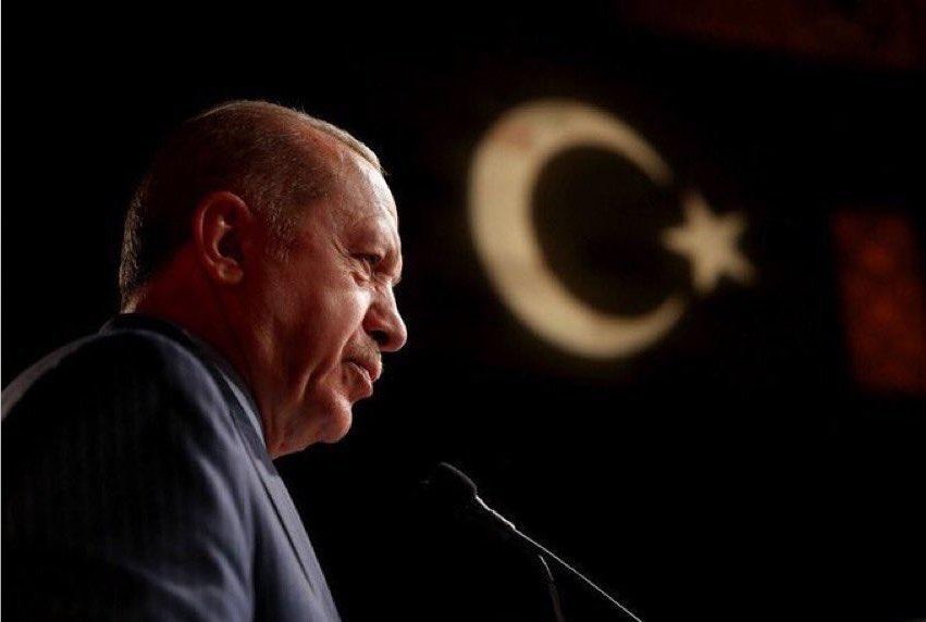 "Korkma! 
Çekinme! 
Hüzünlenme! 
Ye'se kapılma. 
Allah, bizimle beraberdir..." 
Büyük ve Güçlü Türkiye yolunda biz dün, bugün, yarın ve daima #DevletiminYanındayım