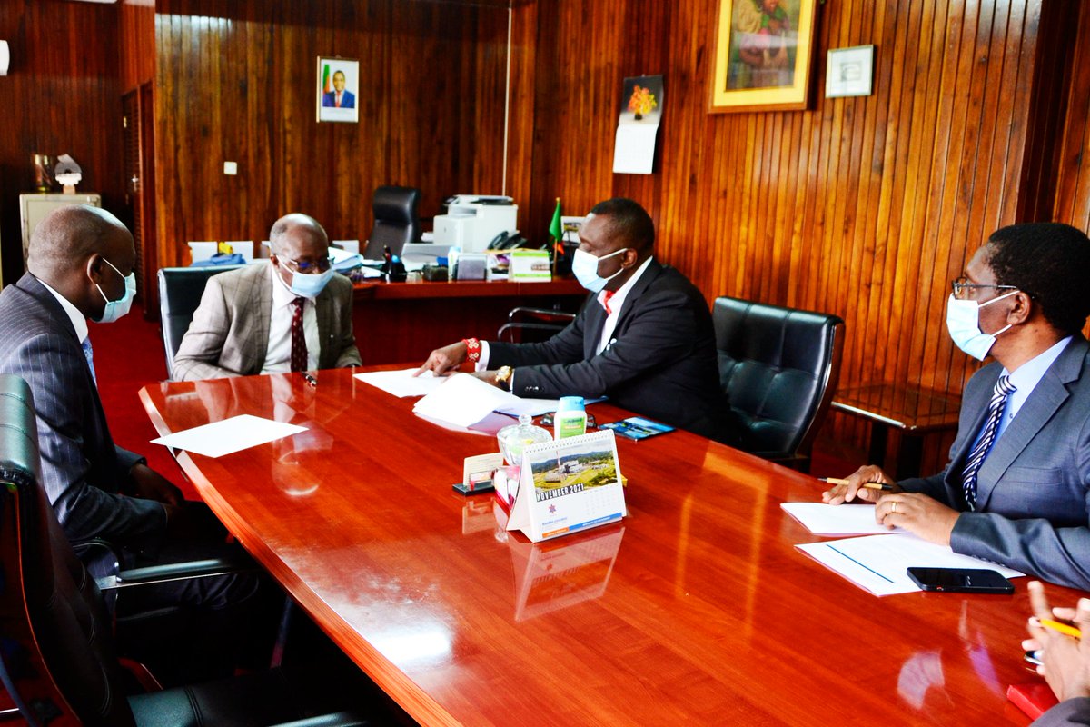 mofnpzambia's tweet photo. Today, we had an opportunity to hold bilateral talks with the Ministry of Local Government and Rural Development. Among the issues discussed were fiscal decentralization and the 2022 #Constituency Development Fund. https://t.co/wZzHcnhQ7H