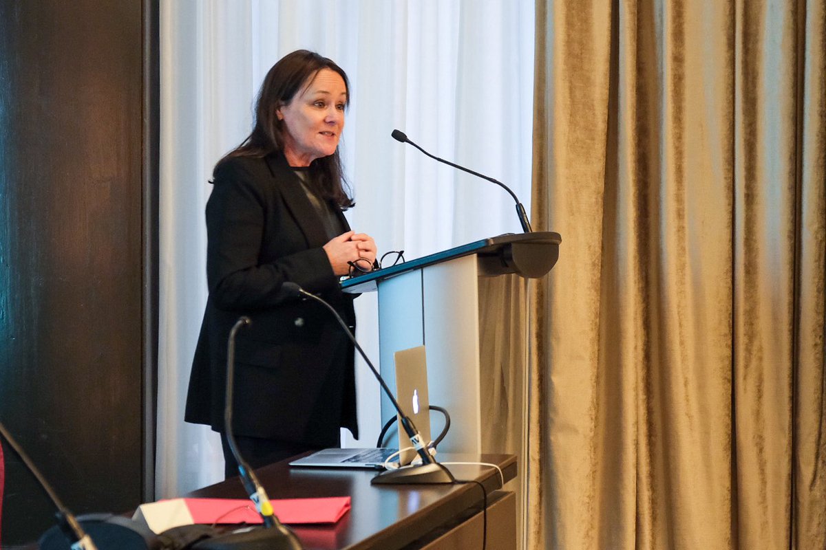 Advocates_Soc's tweet photo. Cet après-midi: nous avons eu le privilège d’écouter le discours d’honneur de l’honorable Suzanne Côté de @CSC_fra @SCC_eng sur le leadership féminin dans la profession juridique lors de notre Symposium pour les femmes en litige à Montréal. #femmesenlitige #enprésentiel https://t.co/7ss0cL0EQF