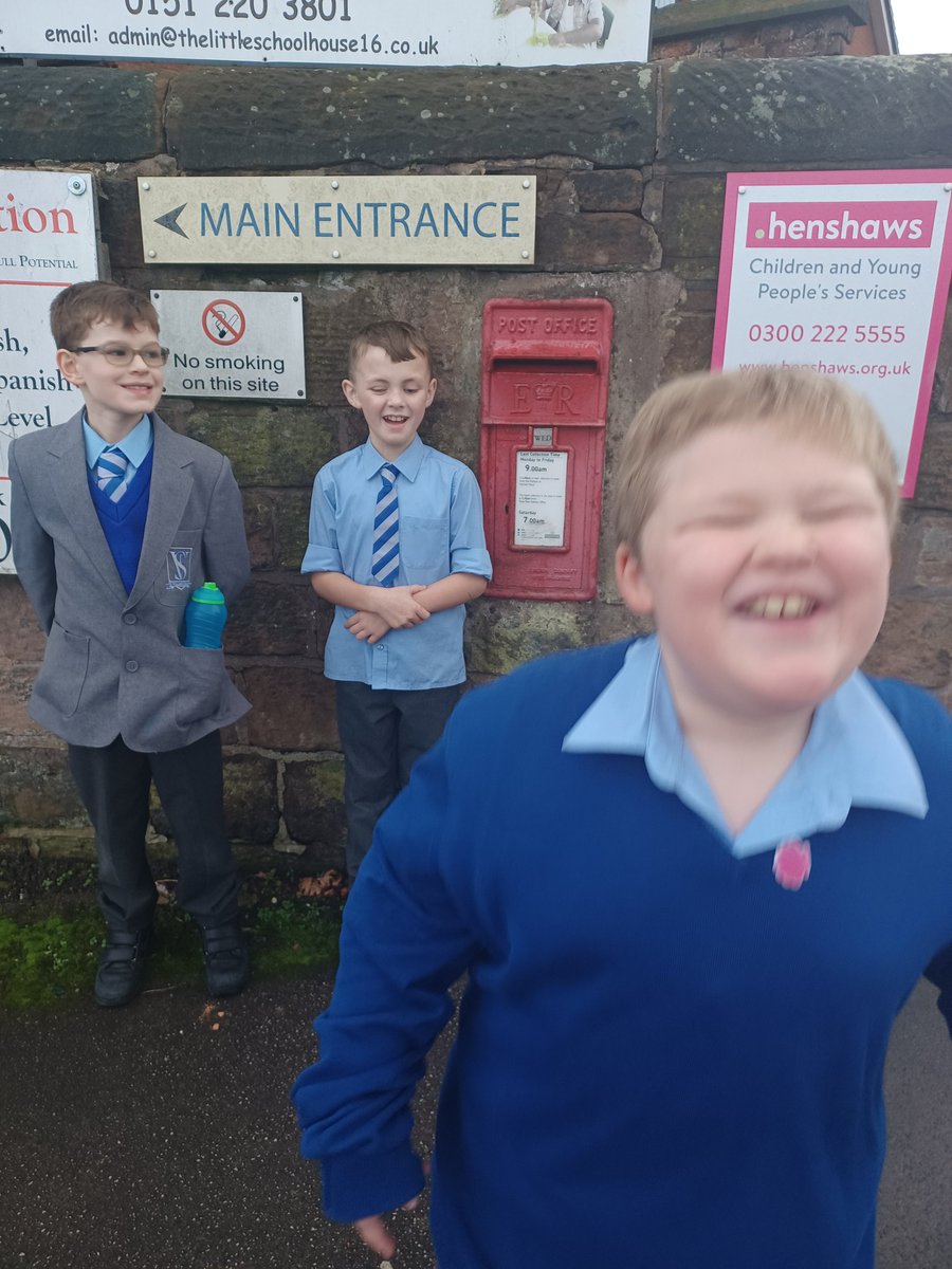 The children in primary p2 wrote their Christmas letters to santa and drew some beautiful pictures to send too  🎅🤶 <a href="/MissClinton1/">Miss Clinton</a> <a href="/lydiaveach_/">Lydia veach</a> <a href="/StVincentsL12/">St. Vincent's School</a>