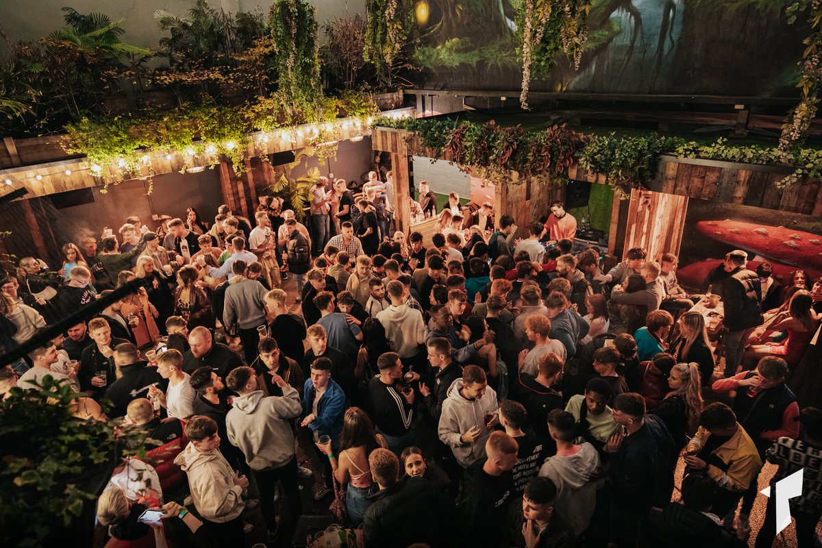 After nearly 2 years of no gigs, I am back on the <a href="/ThompsonsGarage/">Thompsons Garage</a> Terrace for the 27th Birthday of the club this Saturday night at <a href="/stereosessions/">Stereo Sessions</a>! 

Last remaining tickets can be purchased here:
linktr.ee/chinooq