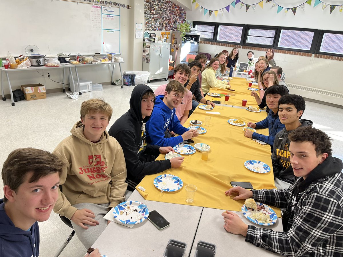 Mrs. Stelzer tweet media