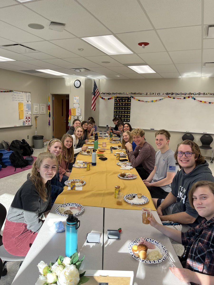 Mrs. Stelzer tweet media