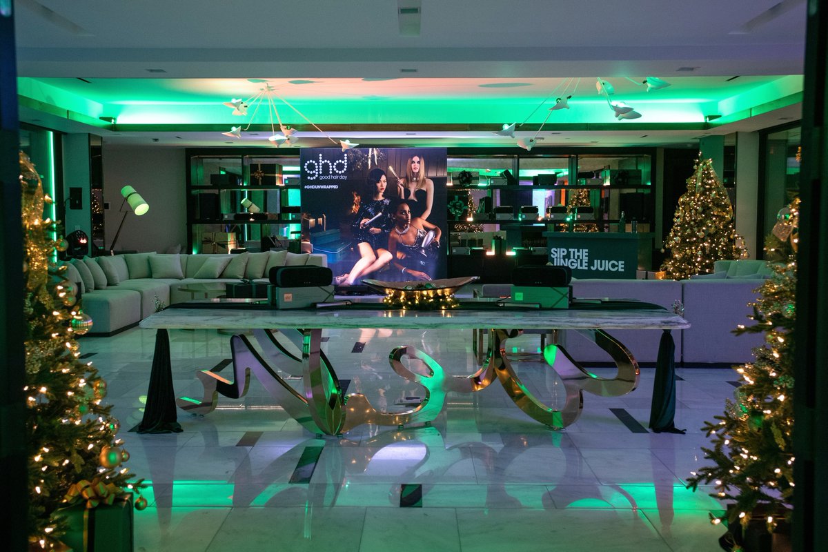 GladiatorProds's tweet photo. We hope you're feeling green with delight...and not TOO much envy!! 😉 Nothing like a fabulous holiday party to get us in the spirit of the season! ⁠

Hard to believe the holiday season is upon us 😳 but what a joy kicking off the celebrations with our friends at ghd!⁠ https://t.co/zwopHlLKNE