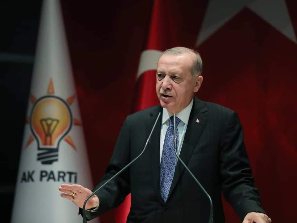 🇹🇷Metin Sezer🇹🇷 (@metinsezerr) on Twitter photo Her türlü manipülasyona karşı;
Kur üzerinden oynanan oyunlara karşı; Ekonomi üzerinden ülkemize yön vermeye çalışanlara karşı Cumhurbaşkanımız Sn. Recep Tayyip Erdoğan'ın yanındayız, mücadeleden Vazgeçmeyeceğiz 🇹🇷
<a href="/RTErdogan/">Recep Tayyip Erdoğan</a> Her türlü manipülasyona karşı;
Kur üzerinden oynanan oyunlara karşı; Ekonomi üzerinden ülkemize yön vermeye çalışanlara karşı Cumhurbaşkanımız Sn. Recep Tayyip Erdoğan'ın yanındayız, mücadeleden Vazgeçmeyeceğiz 🇹🇷
<a href="/RTErdogan/">Recep Tayyip Erdoğan</a>