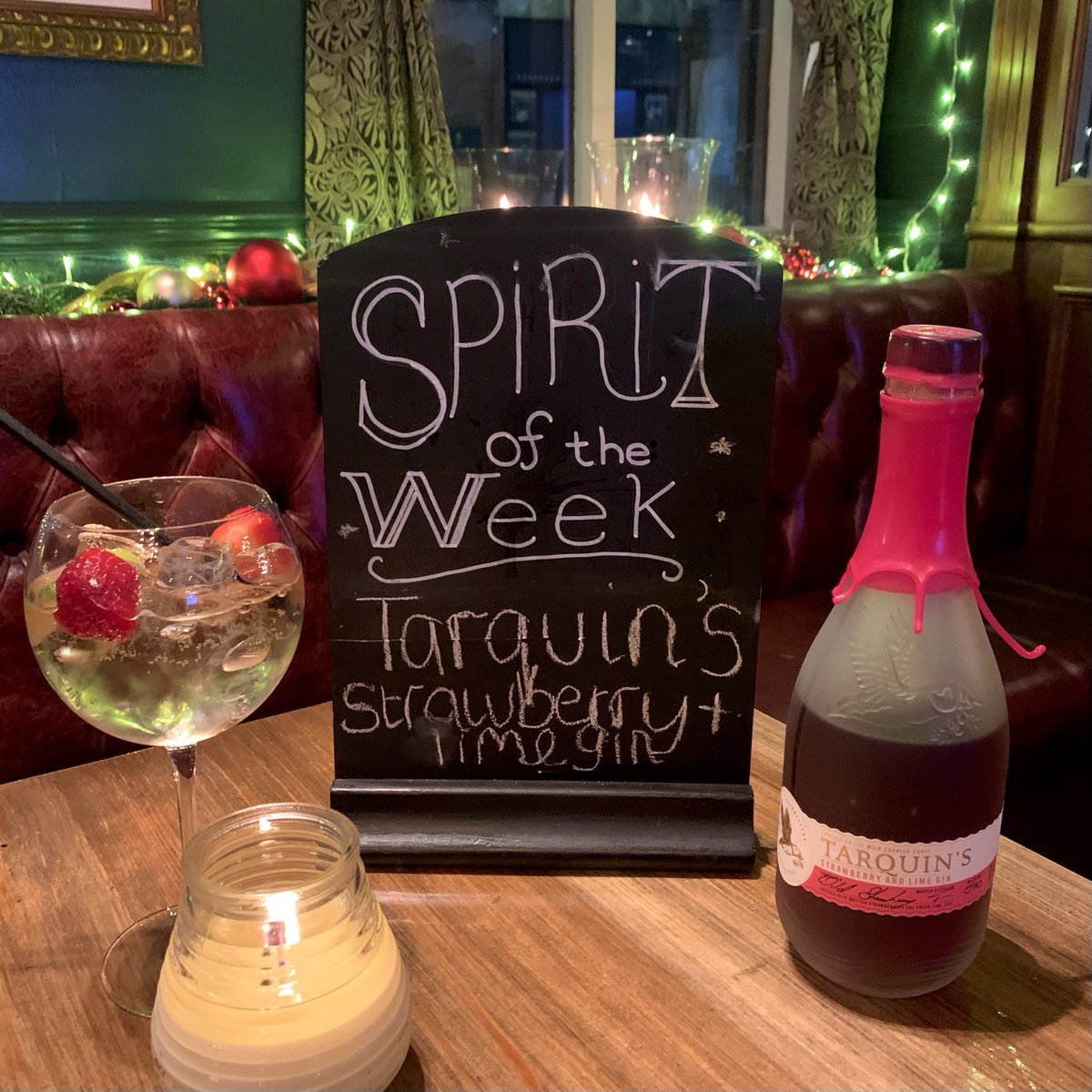 Spirit of the Week… with a sneak peak of the start of our Christmas decorations 🤭🎄 Tarquin’s Strawberry & Lime gin🍓 #nicholsons #nicholsonspubs #leeds #leedspubs