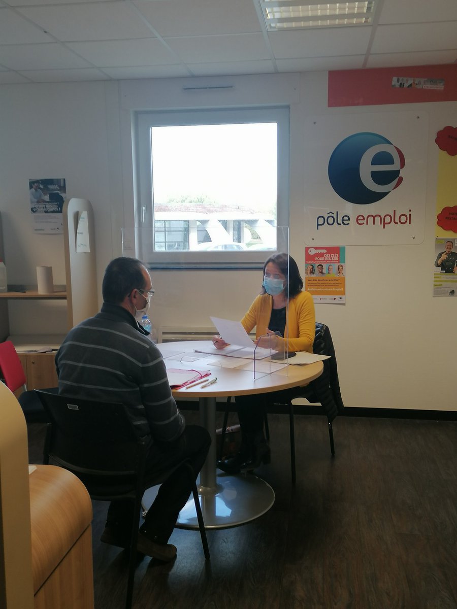 SylviaDonval's tweet image. #TousMobilisés en #Vendee 📢 Les Structures d'insertion par l'activité économique ont pu rencontrer 14 candidats au @poleemploi_PDL La Roche Nord . 🔑 Recherche de solutions pour réussir son parcours vers l'emploi .➡️ Inscription sur la plateforme Les emplois de l'inclusion🤝