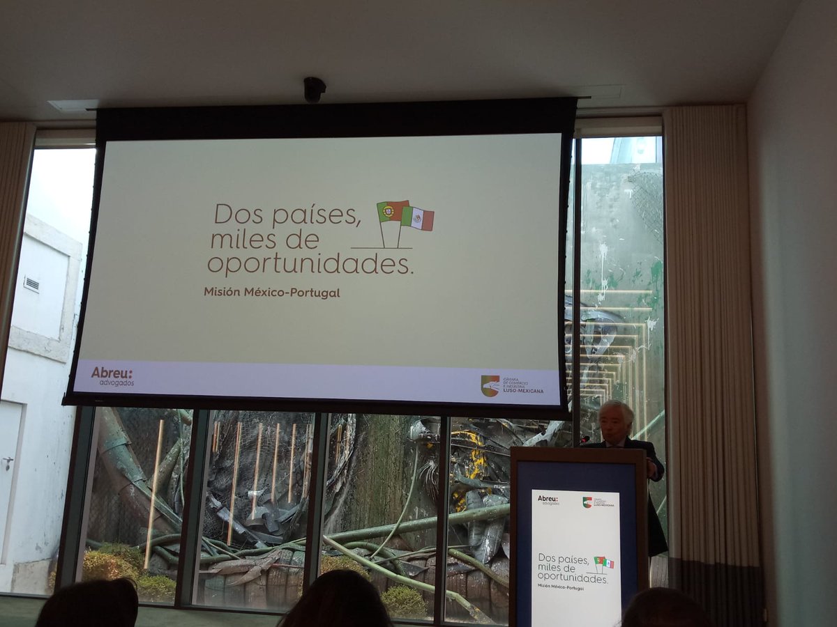 ComceEuropa's tweet photo. 🇵🇹🇲🇽Presentes en la Misión de México en Portugal organizada por la #CCILM

✳️Seminario "Dos Países, Miles de Oportunidades"
✳️Portugal, 2° país más seguro del mundo en 2020
✳️Su PIB creció 1.7%, sus exportaciones 4.3% y sus importaciones 5 % 🔝

#SomosCOMCE #Mexico #Portugal https://t.co/qZcXDdFUyV