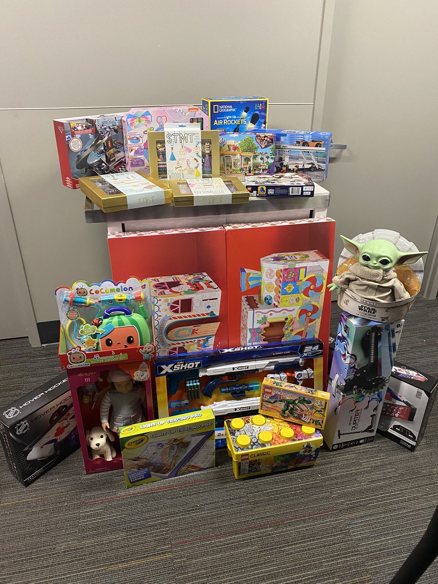 Brianna Rynish (@briannarynish) on Twitter photo T1483 donated lots of toys to Families of Children with Cancer (FOCWC) in the Fox Valley area for Christmas! This organization means so much to me and I am so grateful Target rolled out #thegreatgifttogether this year! #R100Cares <a href="/Le_Hulett/">Leandra Hulett</a> <a href="/VanBeekMelissa/">Melissa VanBeek</a> <a href="/CarlyStachura/">Carly Stachura</a> T1483 donated lots of toys to Families of Children with Cancer (FOCWC) in the Fox Valley area for Christmas! This organization means so much to me and I am so grateful Target rolled out #thegreatgifttogether this year! #R100Cares <a href="/Le_Hulett/">Leandra Hulett</a> <a href="/VanBeekMelissa/">Melissa VanBeek</a> <a href="/CarlyStachura/">Carly Stachura</a>