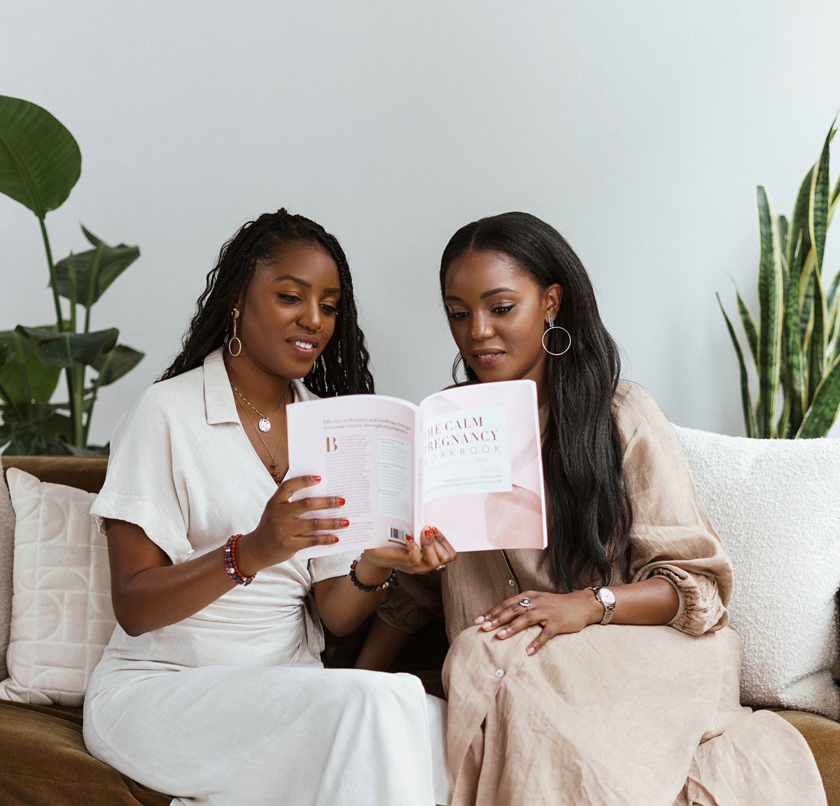 Miakvisuals's tweet photo. It’s so so important to have both pregnancy, birthing, and postpartum support! These powerful sisters are doing just that 🌿
#seattleportraitphotographer #seattlebrandingphotographer
#tacomabrandingphotographer #seattlematernityphotographer #bellevueportraitphotographer https://t.co/g7lmVLkgMR