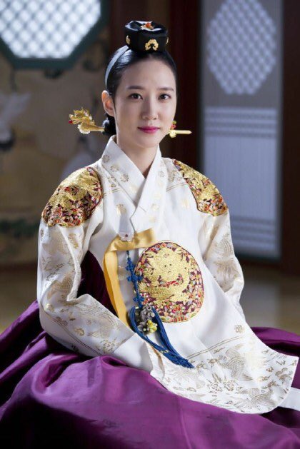 hndmaidenonfire's tweet photo. From Crown Princess to Crown Prince, Park Eun-bin is always in power and looking iconic! 💜👑
#박은빈 #parkeunbin
#SecretBook #TheKingsAffection https://t.co/lTPW3HOPPY