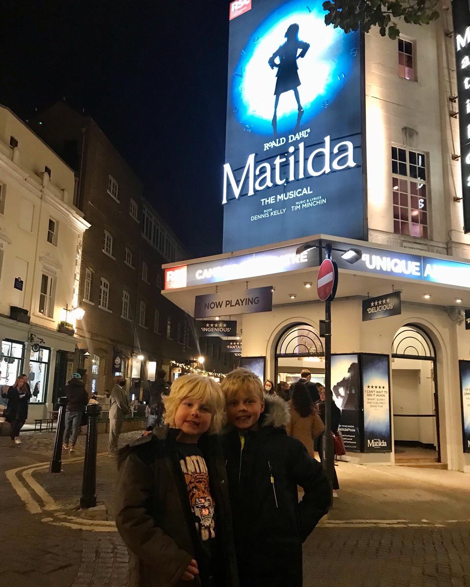LomasHaley's tweet photo. These two absolutely love a musical….. @MatildaMusical you were amazing!🙌🏻🤩 @5MissDay @MissLilley1 @Kristiesamuel1 @AbbotsPrimary https://t.co/QcNOjhYGHp