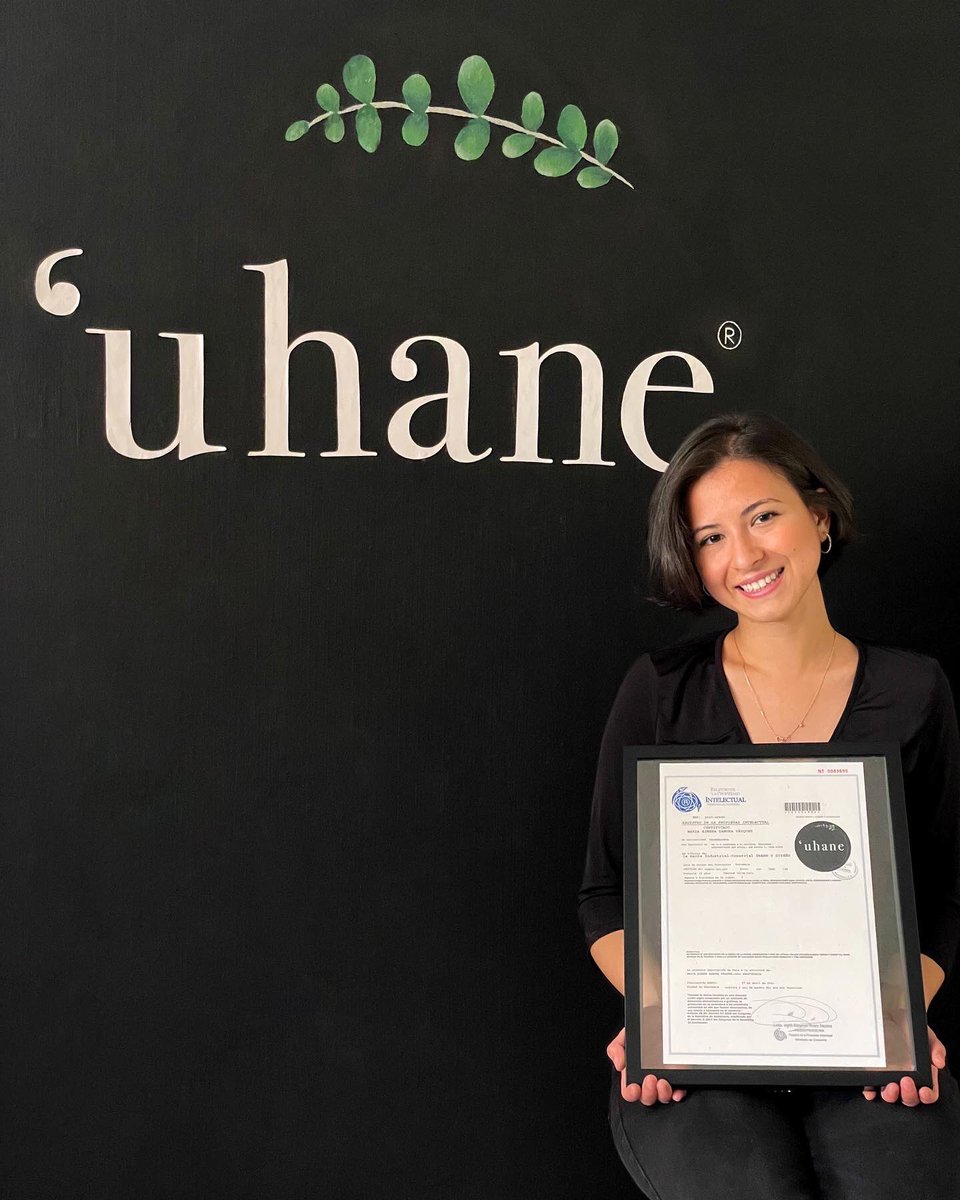 cheermist's tweet photo. Es para mi el mayor honor contarles que ‘Uhane® es oficialmente una Marca Registrada. Este es el día más feliz de toda mi vida.   https://t.co/p8923YV2jV https://t.co/zGmhRofpY4