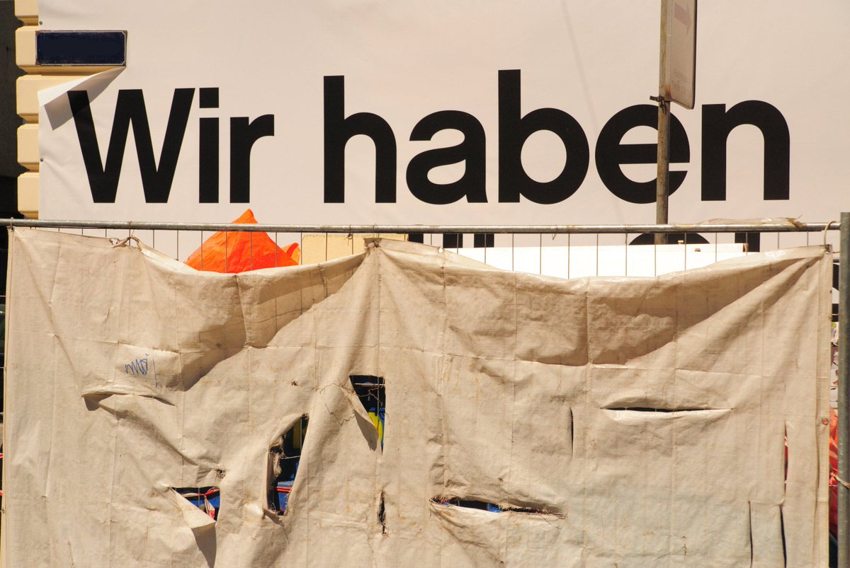 apex_archive's tweet photo. Also, von 0-24h haben wir
Probleme - dazwischen gehts aber...

#Symbol #haben #sollen #tohaveandhavenot https://t.co/X7jxk4Ifhj