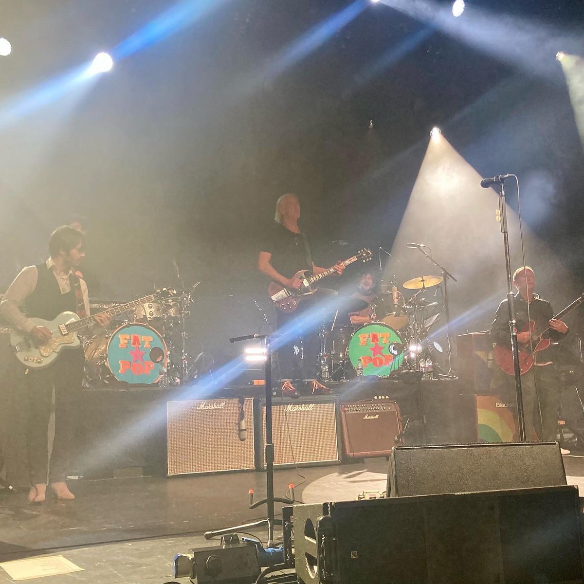 TIN_Design's tweet photo. The Guv was literally #FlyingTonight in Southend.
It felt like a good one!
So good to be backโฆ
#LoveWellerLive https://t.co/4PuYEyAag5