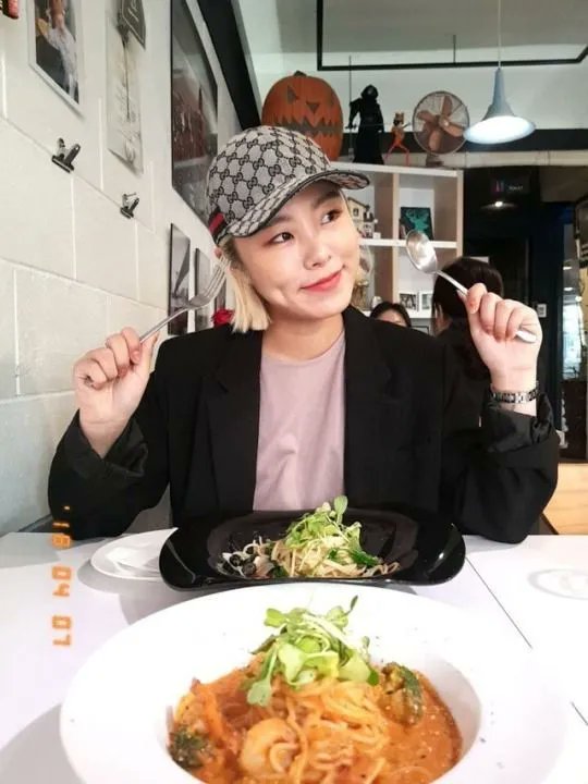 mamamoo_off's tweet photo. ⠀ ⠀ ☆͞⠀ ⠀ *⠀ ⠀ MAMA⠀ ⠀ 🌼⠀ ⠀ MOO
_⠀ ⠀ 𝗲𝘃𝗲𝗻𝘁⠀ ⠀ 〚⠀ ⠀𝕦𝕡⠀ ⠀ 𓂃⠀ ⠀  #𝚍𝚊𝚝𝚎ぎ.⠀ ⠀ !

El #MCNR_1STCB hizo que nuestra Koemi saliera de la cueva para así disfrutar del #SPRINGWithMCNR aunque ya no sea tan verano, felicidades! @MCNR_twt

© @SHORTCAKE_ENT https://t.co/br5gdSwp5C