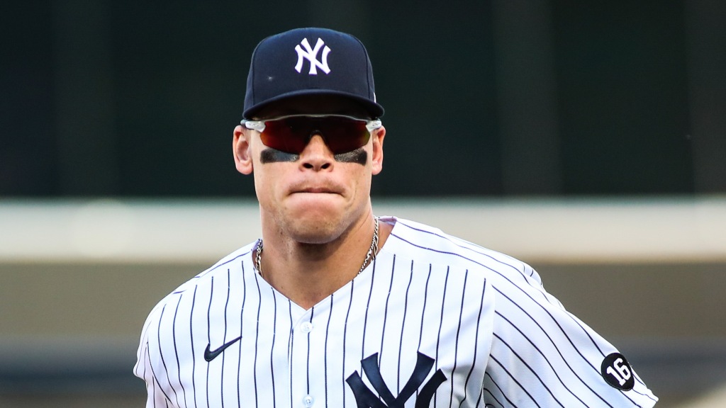 For The Win on X: A now-bearded Aaron Judge really should challenge the  Yankees' facial hair policy    / X