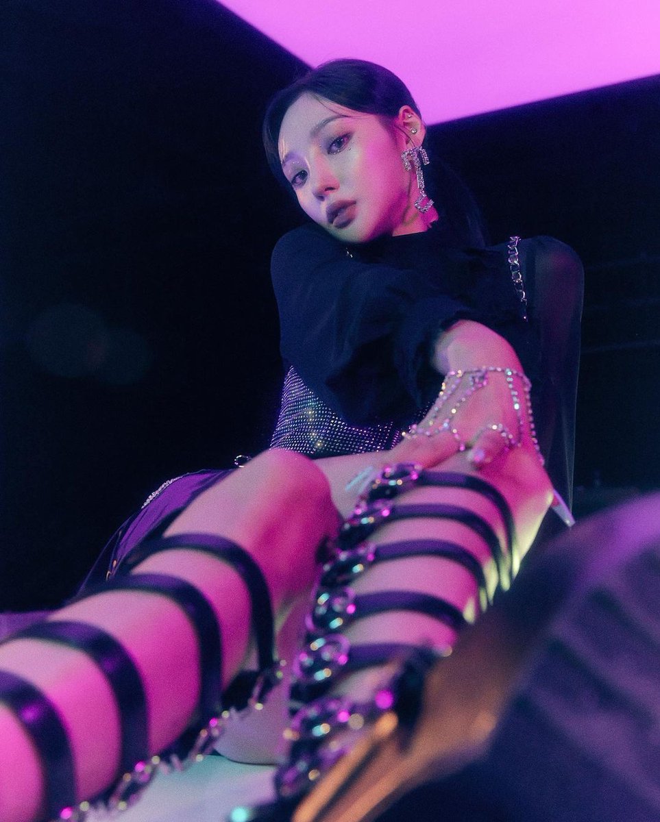 BrSquad_kpop's tweet photo. LINDA DEMAIS!! A HeeO (ex-4TEN) divulgou fotos teaser para o lançamento do seu single álbum "Designer", marcado para o dia 25 de novembro.
#HeeO #4TEN #Designer #Debut #Kpop https://t.co/fPA4G8VJIR