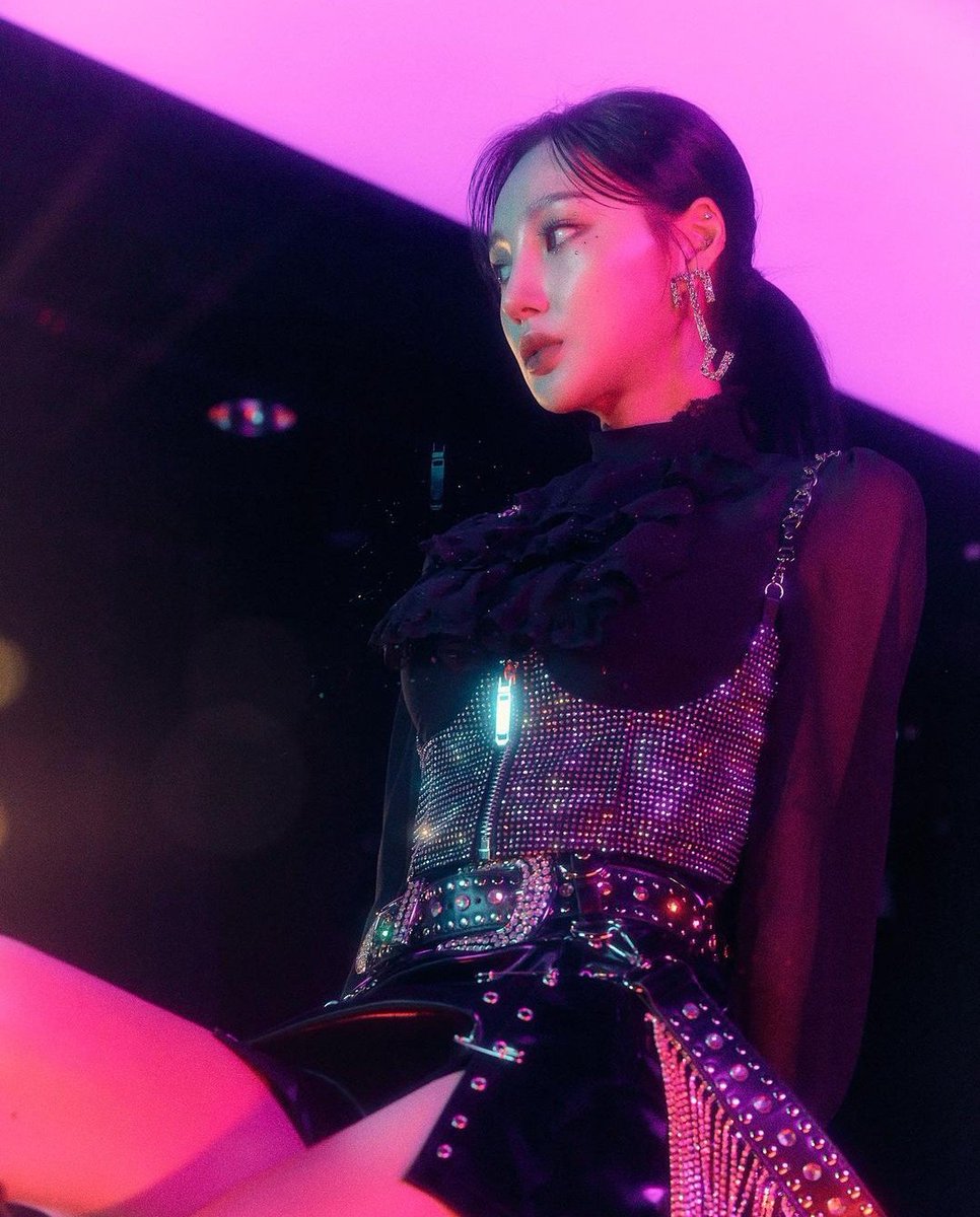 BrSquad_kpop's tweet photo. LINDA DEMAIS!! A HeeO (ex-4TEN) divulgou fotos teaser para o lançamento do seu single álbum "Designer", marcado para o dia 25 de novembro.
#HeeO #4TEN #Designer #Debut #Kpop https://t.co/fPA4G8VJIR