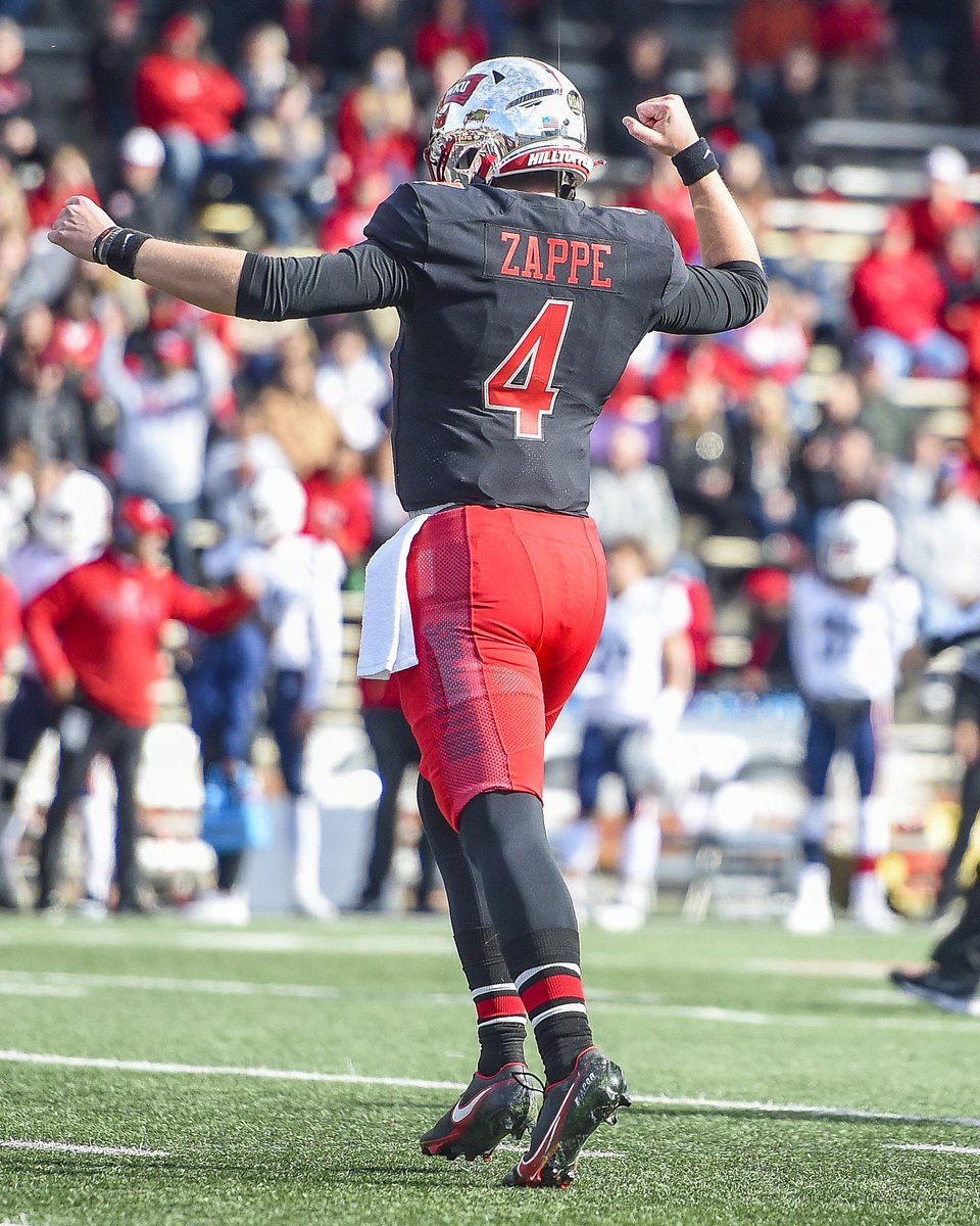 WKURecruiting's tweet photo. 𝗦𝘁𝗮𝘁 𝗼𝗳 𝘁𝗵𝗲 𝗗𝗮𝘆

Bailey Zappe National Ranks:

1st - Passing Yards
1st - Passing Touchdowns 
1st - Points Responsible For
1st - Passing Yards Per Game
1st - Points Responsible for Per Game

#𝗦𝘁𝗮𝘁𝗧𝘂𝗲𝘀𝗱𝗮𝘆 https://t.co/V8Q2Vp5A6O