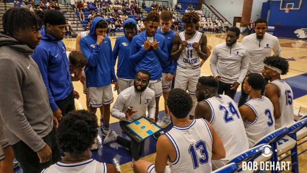 MysonHuff's tweet photo. Game Day! #PantherNation
@treeBurks @YCPanthersMBB https://t.co/Mq7MJJO4eH