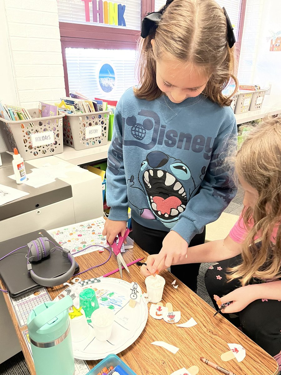 McVay2ndGrade's tweet photo. That moment when the kids are enjoying a “fun project” and I’m enjoying watching them use the design process to plan, revise, create, and share their work! Turkey obstacle courses were a success! #STEM #CreativeMindsAtWork https://t.co/W6lezo6fWQ