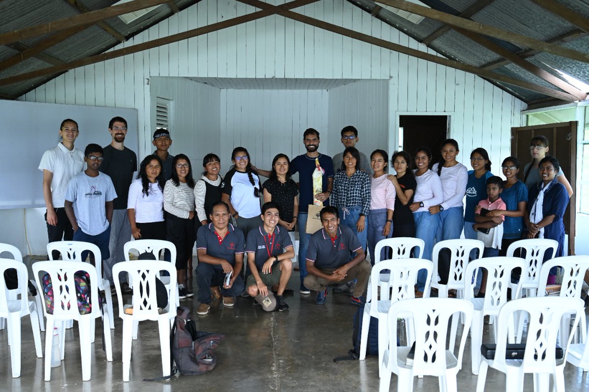 peru_projects's tweet photo. (1/2) Gracias a Dios este es el primer pozo de agua que Maranatha está realizando en Perú y de esta manera se evaluarán futuras iniciativas para el avance de la obra en la selva peruana. Gratitud a Dios por sus bendiciones 😊 https://t.co/j7CeY4ySL4