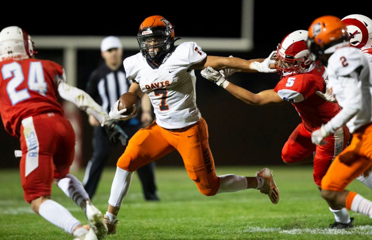 AC Davis High School tweet media