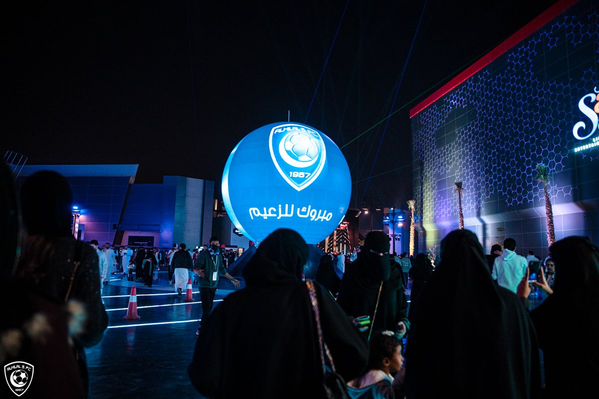 Alhilal_FC's tweet photo. 🏆 اطررررب جماهيرك 😍💙

#الهلال_كبير_آسيا https://t.co/srHqrbTQ3y