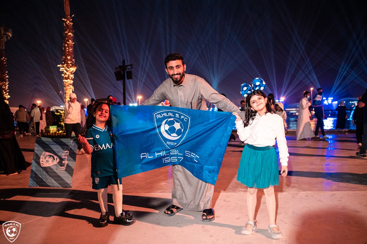 Alhilal_FC's tweet photo. 🏆 اطررررب جماهيرك 😍💙

#الهلال_كبير_آسيا https://t.co/srHqrbTQ3y