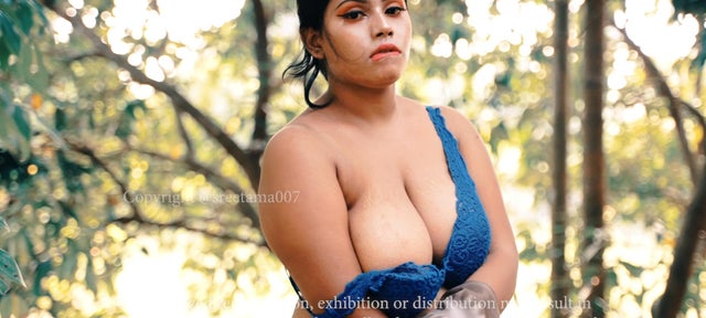 Prodip40900223's tweet photo. @nineredhot @11upmoviesus Went uncut webserise
Cast Naari magazine model https://t.co/OtXXfcqfMh