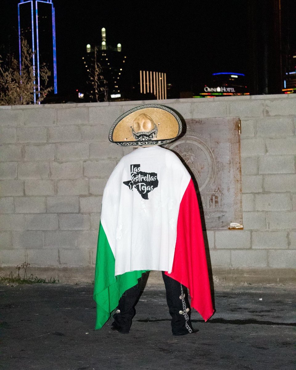 jxnioorr's tweet photo. I pray every night ‘cause
I live one hell of a life 🙏🏽⭐️
... @LETBF18
#thankYouGod #Letbf 💫#balletfolklorico #onehellofalife https://t.co/gJsjqvlrtd
