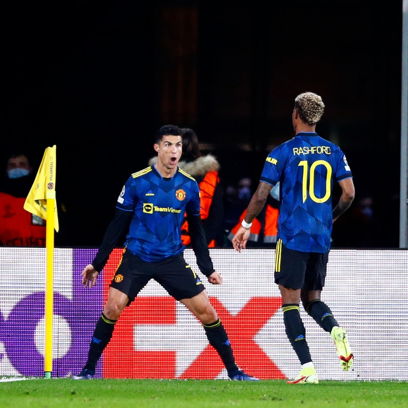 MARCELOCCOSTAS's tweet photo. ⚽798⚽
SIMPLEMENTE, EL MEJOR DEL MUNDO, CR7!!!
⚽
#cr #manchesterunited #football #ronaldo #cristianoronaldo #realmadrid #premierleague #cristiano #ucl #soccer #messi #championsleague #uefa #fifa #futbol #mbappe #neymar #bocajuniors #halland #juventusfc #bocademivida #CR7 https://t.co/5A4SqZbuMW
