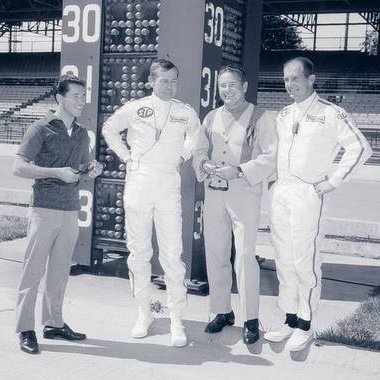 mjbyers333's tweet photo. @BobKillman1 @OriginalSTP @IMS @GranatelliMS @motoringwealth @IMSMuseum @OpenWheels500 I can't Tweet about #AndyGaratelli and STP without @MarioAndretti 🤦♂️ L to R Mario, #JohnnyCarson, #RogerWard, and #ParnelliJones in 1967. (Photo: #IMS) #PitRoadWalks @JeffAndretti @michaelandretti @MarcoAndretti @JarettAndretti @checkit4andreti https://t.co/F6YHYDfH04