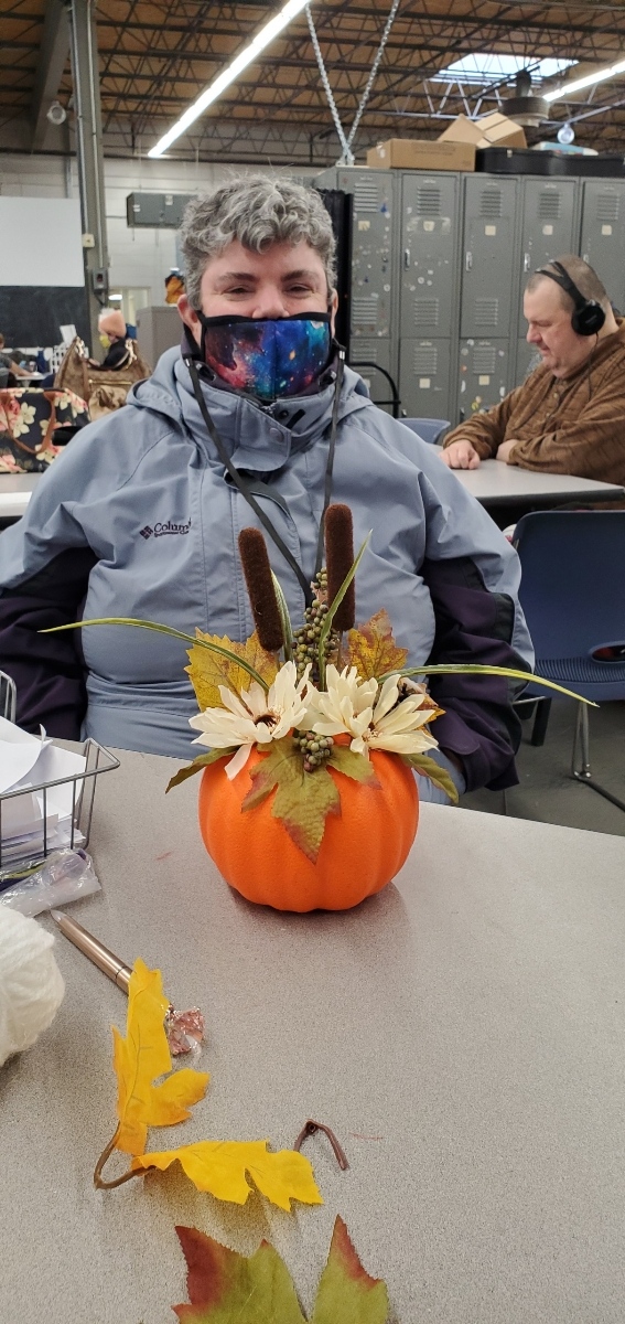 Clearbrook1's tweet photo. Individuals at Getz created Thanksgiving holiday crafts!
#clearbrook #clearbrookil #clearbrookstrong #arlingtonheightsil #crystallakeil #northernil #nonprofit #wearecommunity #wearefamily #together https://t.co/XPTuxst9Se