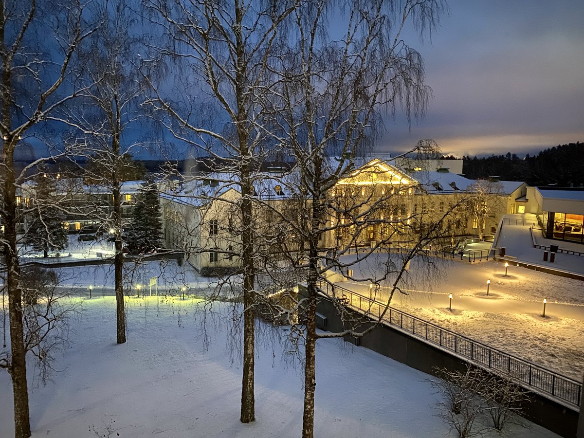 Lumesta tulee aina talvinen ja jouluinen tunnelma. Onneksi löysin lunta Lappeenrannan Rauhasta, Saimaan rannalta. <3 <a href="/HolidayClubFi/">Holiday Club</a> #HolidayClubSaimaa