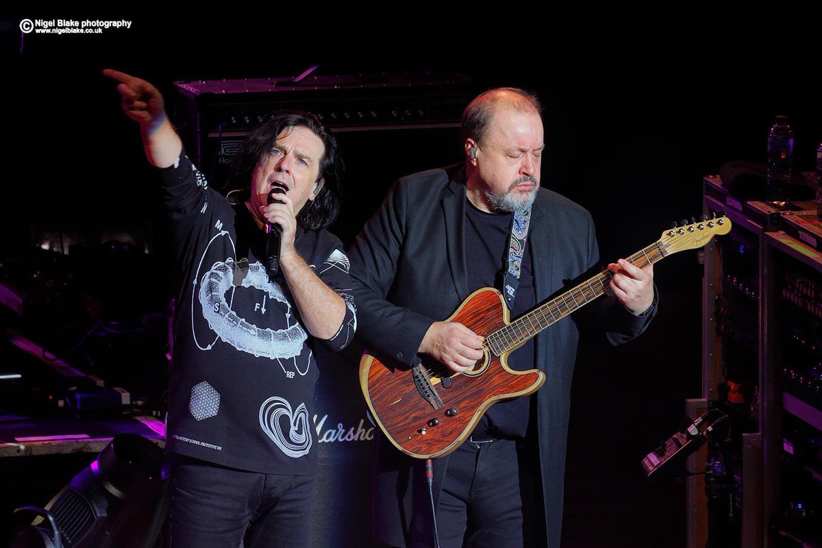 NigelBlakephoto's tweet photo. @MarillionOnline Steve Hogarth and Steve Rothery performing βMade Againβ at Birmingham Symphony Hall #music #progrock #marillion #SteveHogarth #SteveRothery #madeagain https://t.co/2v865Q8k8a