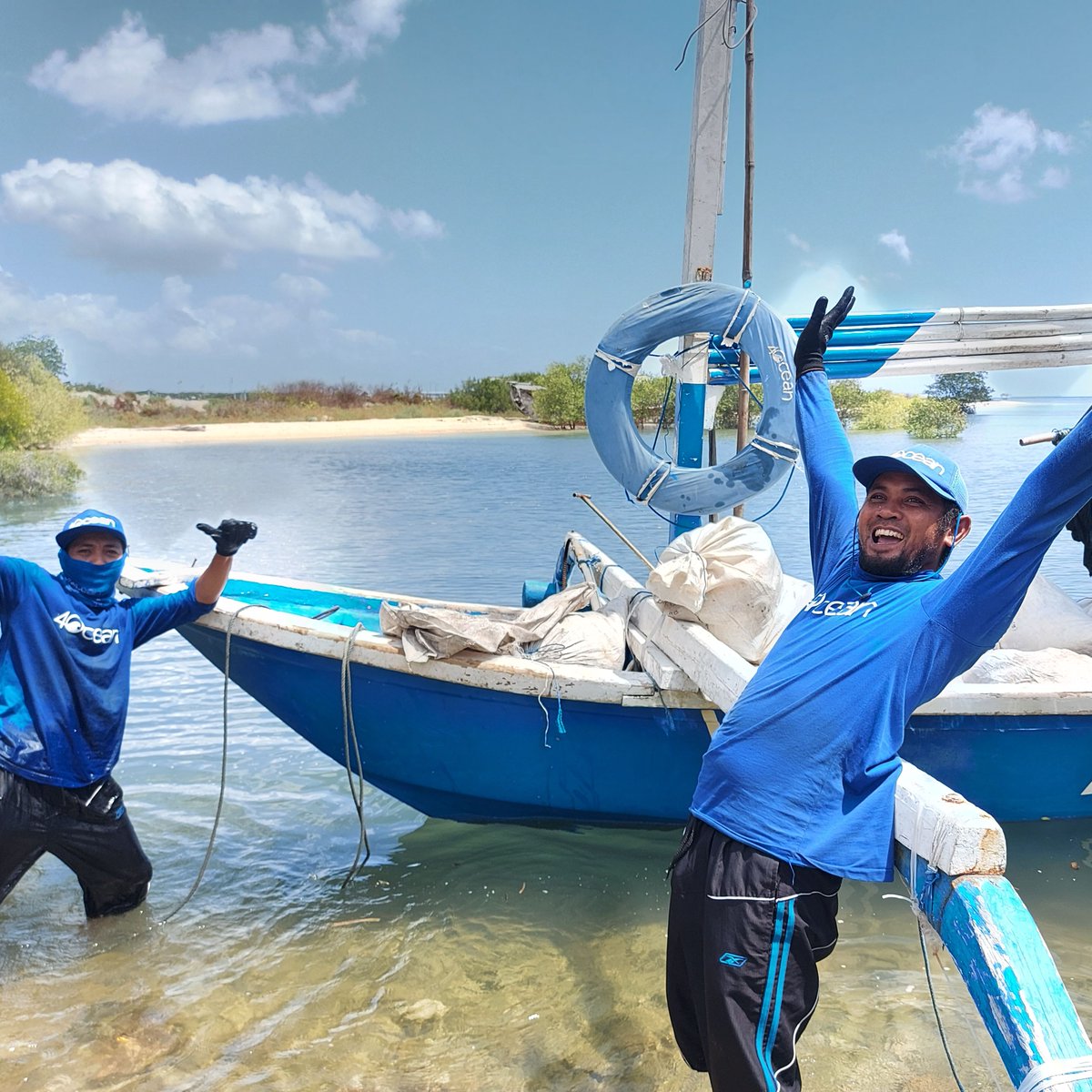 4ocean tweet media